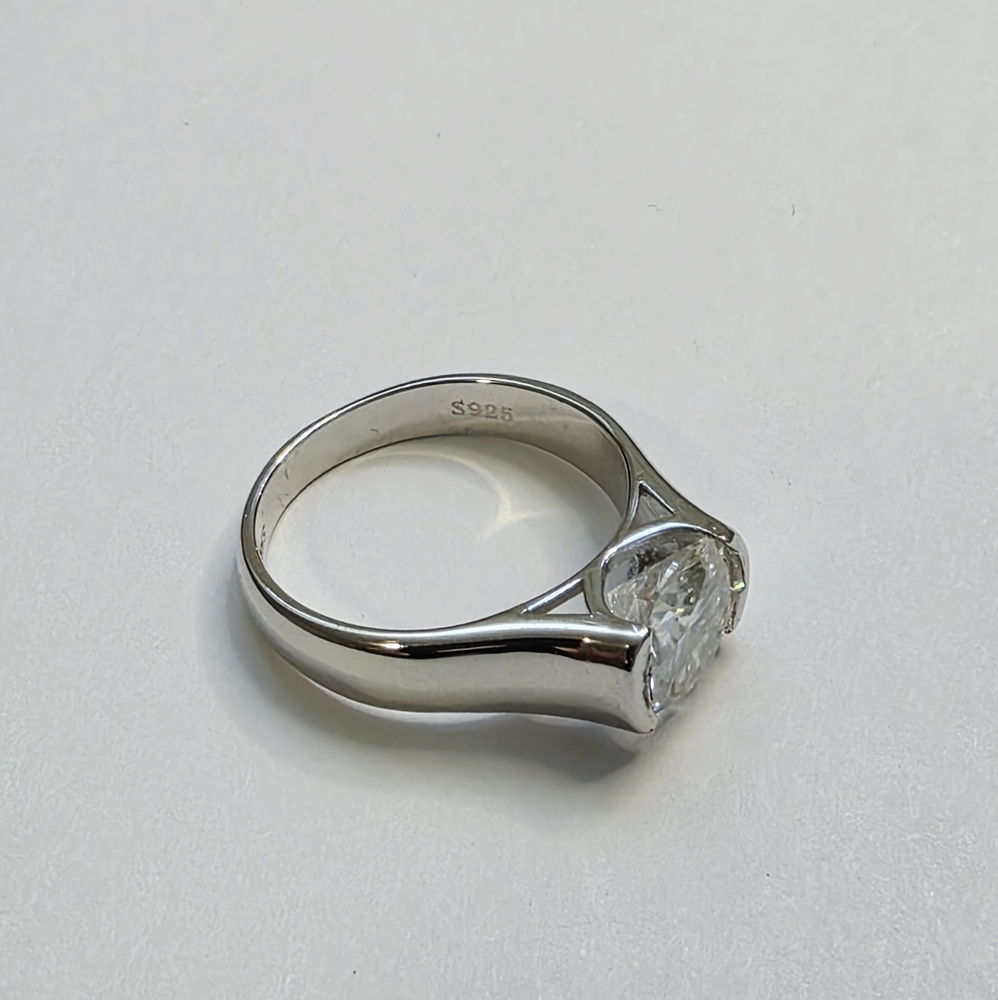 Engagement Ring 2CT Size 6 Moissanite in Solid Silver ASR6111 - Picture 4 of 7